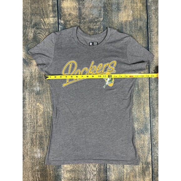 Women’s Size Medium Gray Green Bay Packers Short Sleeve Tee! NFL Team Apparel! - Picture 3 of 7